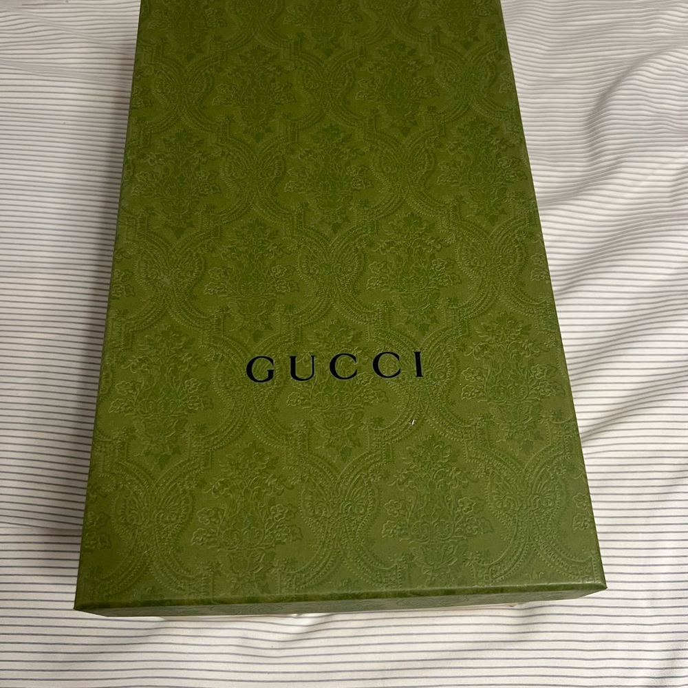 Gucci sandal rubber GG interlock white/red/green. Brand New. Never Worn. Size 7 - Picture 5 of 6